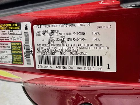 Used 2018 Toyota Tacoma SR5 AWD/4WD image 28