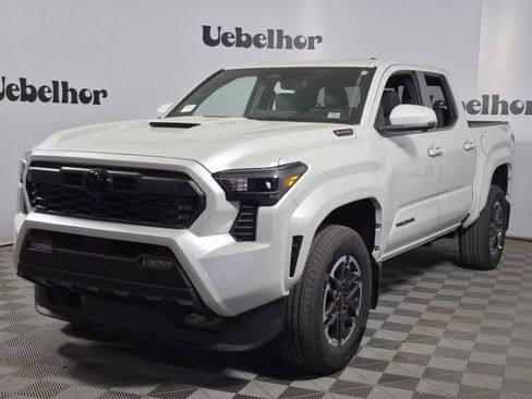 New 2026 Toyota Tacoma TRD Sport AWD/4WD image 3