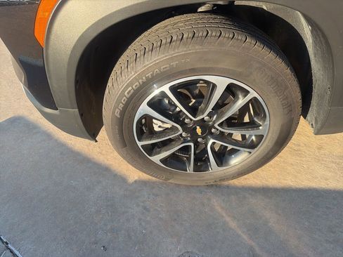 Used 2024 Chevrolet TrailBlazer LT w/ LT Cold Weather Package image 31