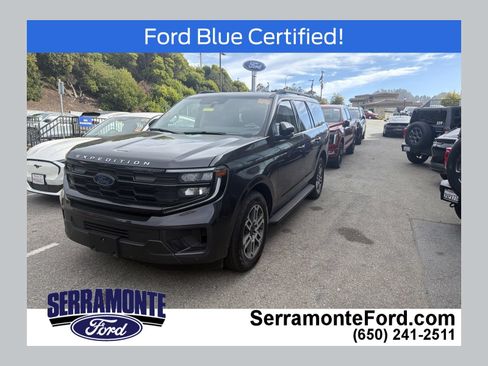 Used 2025 Ford Expedition Active AWD/4WD image 1
