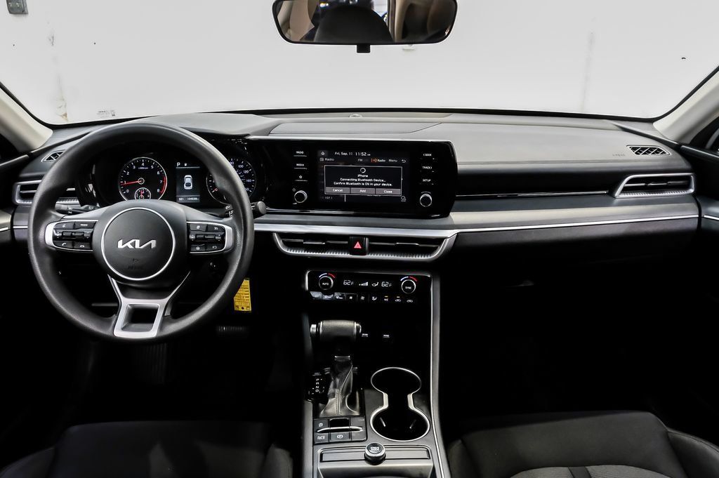 Used 2022 Kia K5 LX FWD image 19