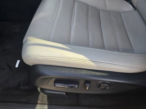 Used 2024 Honda CR-V EX-L image 13