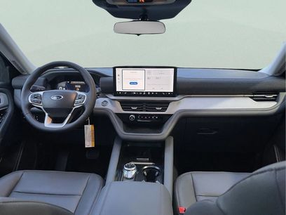 New 2025 Ford Explorer Active w/ Active Comfort Package