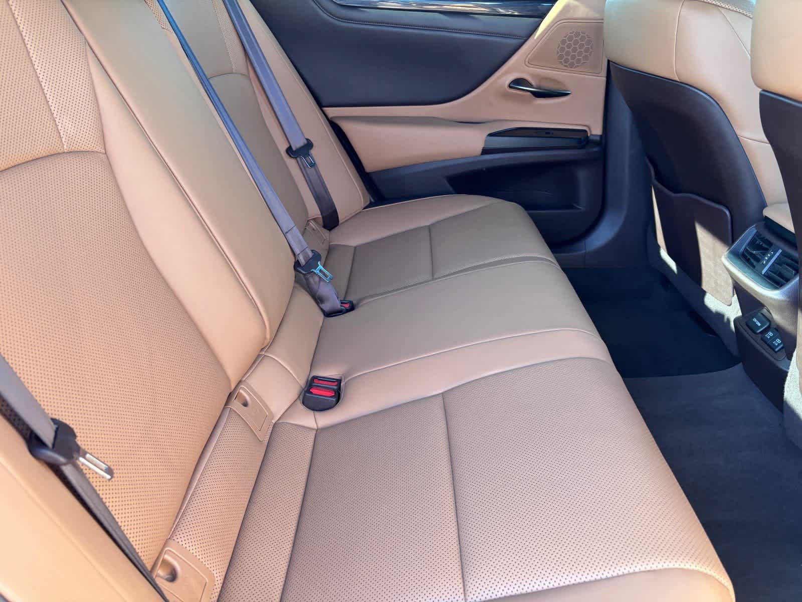 Used 2019 Lexus ES 300h w/ Premium Package FWD image 15