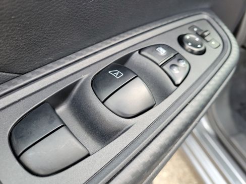 Certified 2025 Nissan Versa S w/ Trunk Package FWD image 15