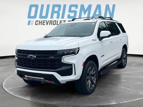 Used 2023 Chevrolet Tahoe Z71 w/ Luxury Package AWD/4WD image 2