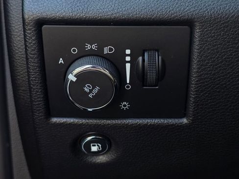 Used 2020 Jeep Grand Cherokee Limited w/ Premium Lighting Group RWD image 28