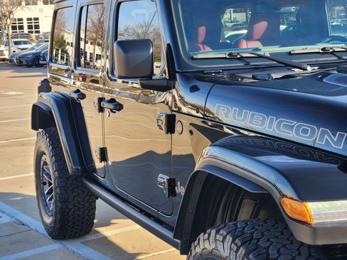 Used 2024 Jeep Wrangler Rubicon 392 image 8