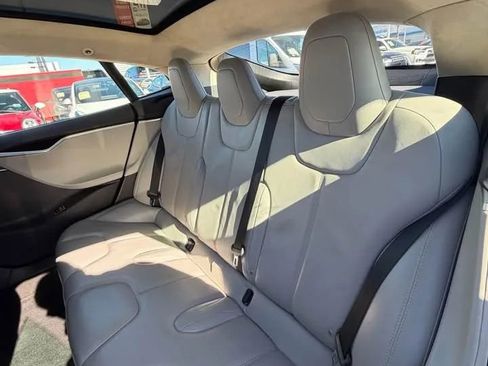 Used 2016 Tesla Model S 70 image 9