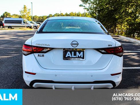 Used 2024 Nissan Sentra SV FWD image 10