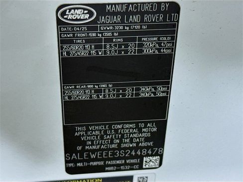 Used 2025 Land Rover Defender 110 V8 image 34