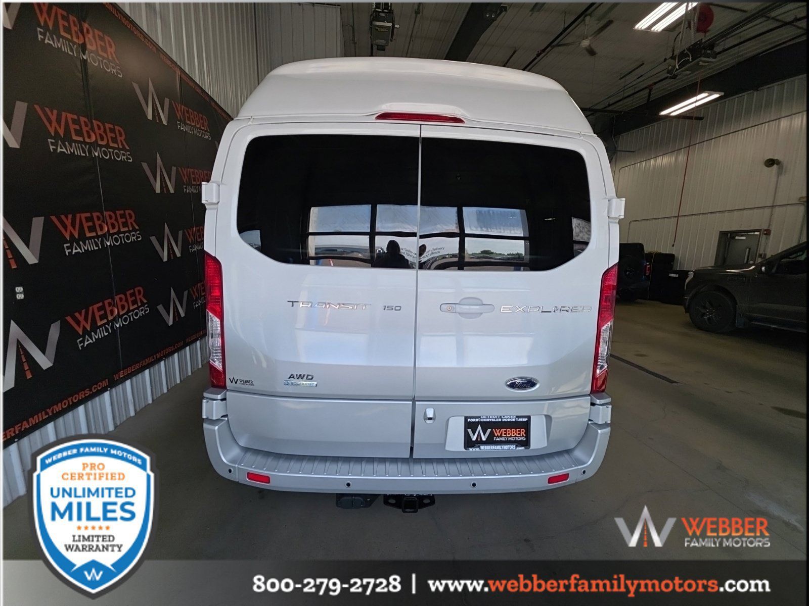 Used 2022 Ford Transit 150 Low Roof AWD image 8