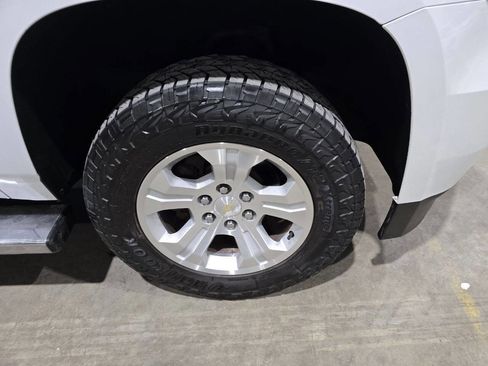Used 2016 Chevrolet Suburban LT w/ LT Signature Package image 22