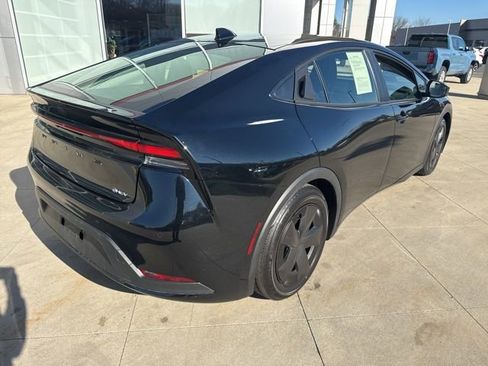 Used 2025 Toyota Prius LE image 7