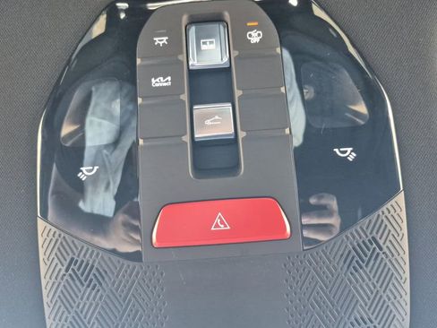 New 2026 Kia EV9 Land image 26