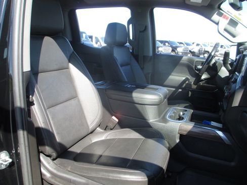 Used 2021 Chevrolet Silverado 1500 LT Trail Boss AWD/4WD image 23