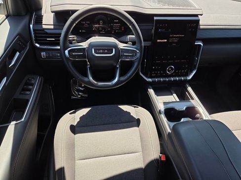 Used 2025 GMC Acadia Elevation FWD image 10