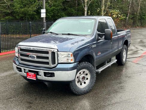 Used 2005 Ford F250 XLT image 1