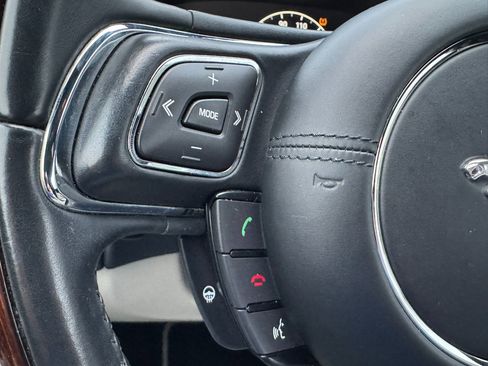 Used 2016 Jaguar XJ L Portfolio image 12