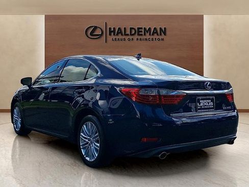 Used 2014 Lexus ES 350 w/ Luxury Package FWD image 4