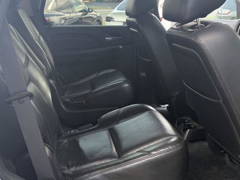 Used 2011 GMC Yukon Denali AWD/4WD image 16