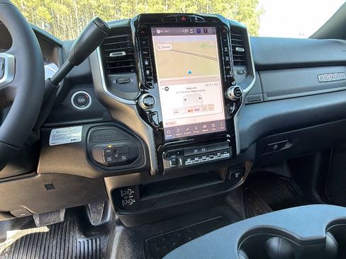 New 2025 RAM 5500 4x4 Regular Cab image 26