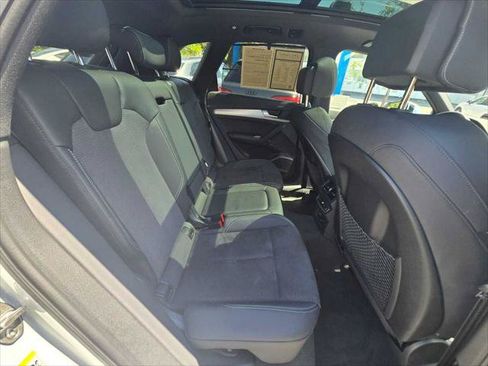 Used 2023 Audi Q5 e Prestige w/ Prestige Package AWD/4WD image 12