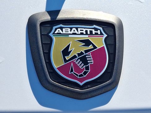 Used 2020 FIAT 124 Spider Abarth w/ Convenience Group image 28