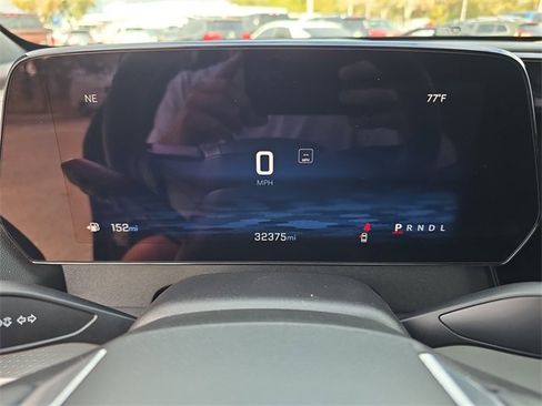 Used 2024 Chevrolet Traverse LT image 27