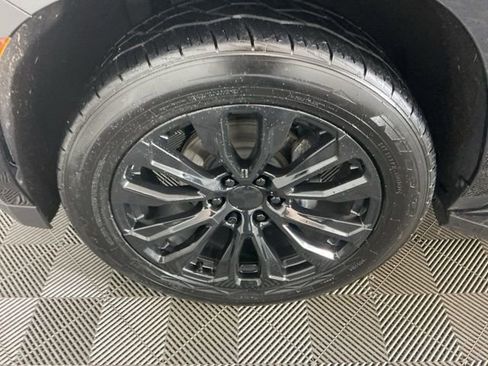 Used 2021 GMC Yukon XL Denali AWD/4WD image 34