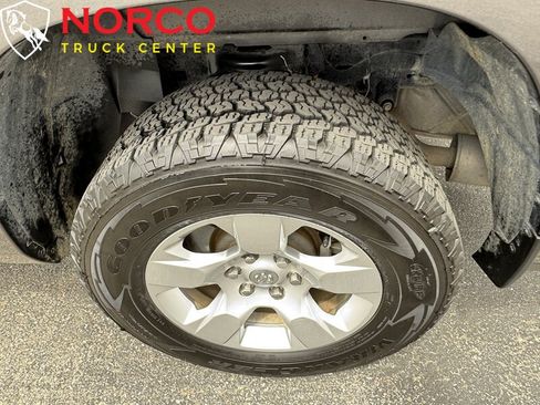 Used 2019 RAM 1500 Big Horn RWD image 13