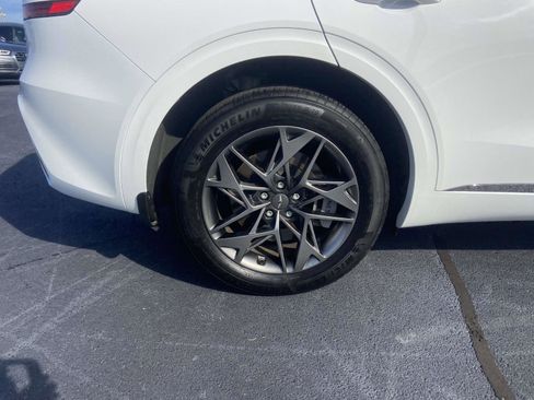 Used 2023 Genesis GV70 2.5T w/ Select Package image 11