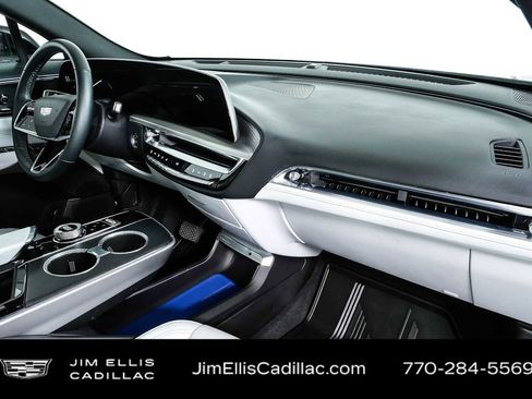Used 2024 Cadillac Lyriq Sport RWD image 23