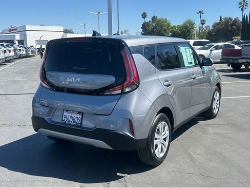 Certified 2025 Kia Soul LX image 6