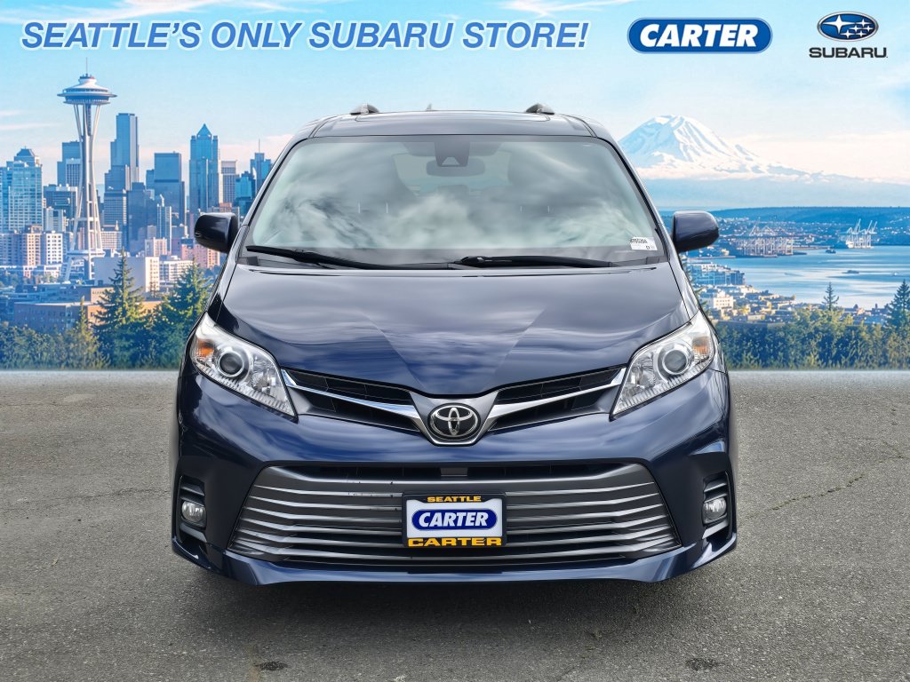 Used 2020 Toyota Sienna XLE w/ XLE Navigation Package FWD image 8
