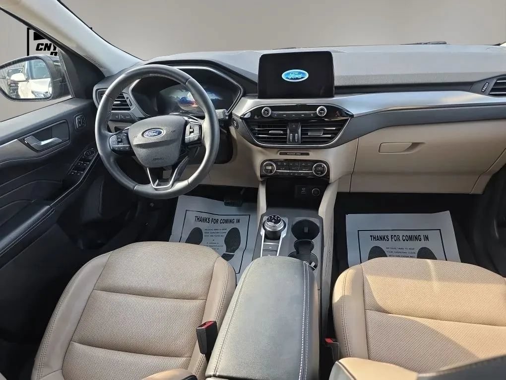 Used 2021 Ford Escape Titanium FWD image 14