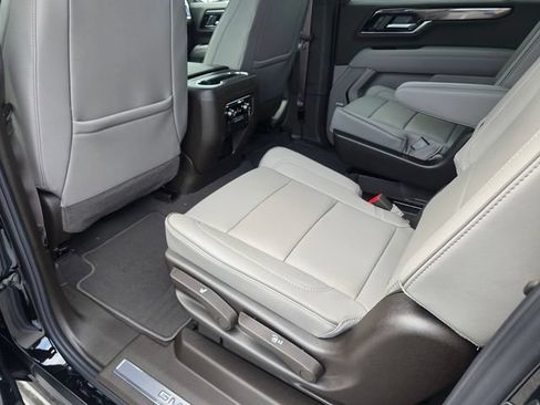 New 2026 GMC Yukon XL Elevation RWD image 11