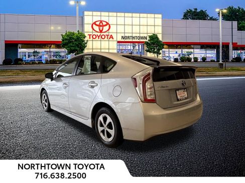 Used 2014 Toyota Prius Two image 3