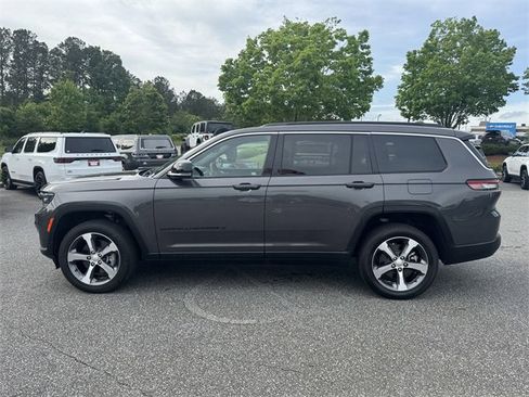 Used 2024 Jeep Grand Cherokee L Limited w/ Trailer Tow Package image 2