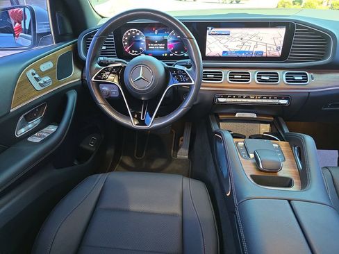 Certified 2025 Mercedes-Benz GLE 350 4MATIC w/ Driver Assistance Package image 12