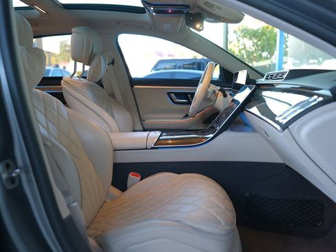 Used 2023 Mercedes-Benz S 580 4MATIC Sedan image 33