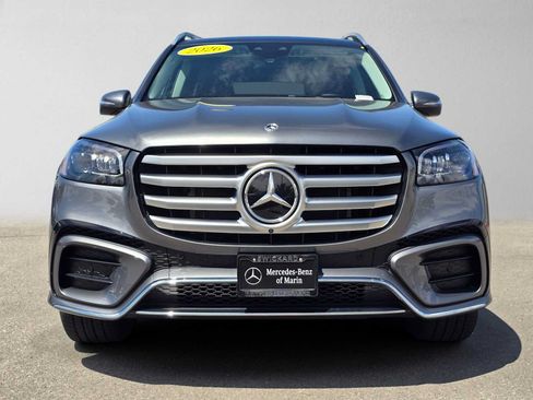 Used 2026 Mercedes-Benz GLS 450 4MATIC image 9