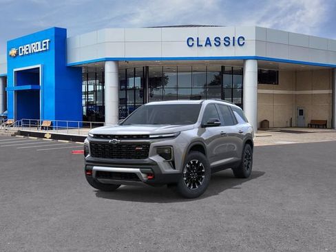 New 2026 Chevrolet Traverse Z71 w/ Driver Confidence Package AWD/4WD image 8