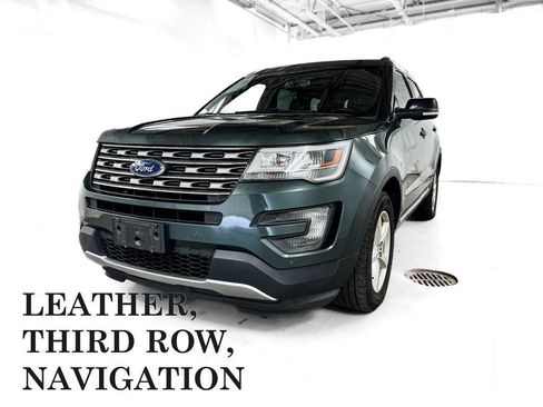 Used 2016 Ford Explorer XLT w/ Equipment Group 202A image 1