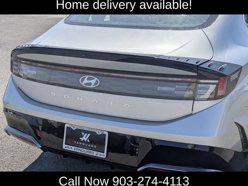 Used 2025 Hyundai Sonata SEL FWD image 11