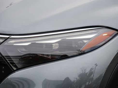 Used 2023 Mercedes-Benz EQS 450+ 4MATIC SUV image 7