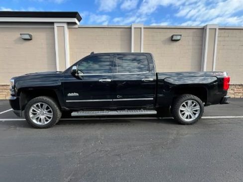 Used 2018 Chevrolet Silverado 1500 High Country image 8