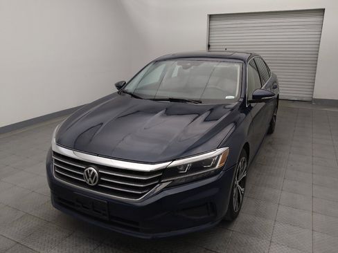 Used 2022 Volkswagen Passat 2.0T SE image 15