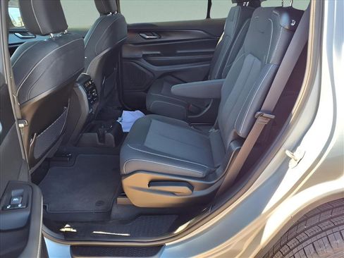 Used 2024 Jeep Grand Cherokee L Laredo w/ Luxury Tech Group I image 21