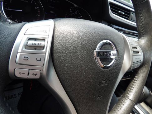 Used 2016 Nissan Rogue SL w/ SL Premium Package AWD/4WD image 16
